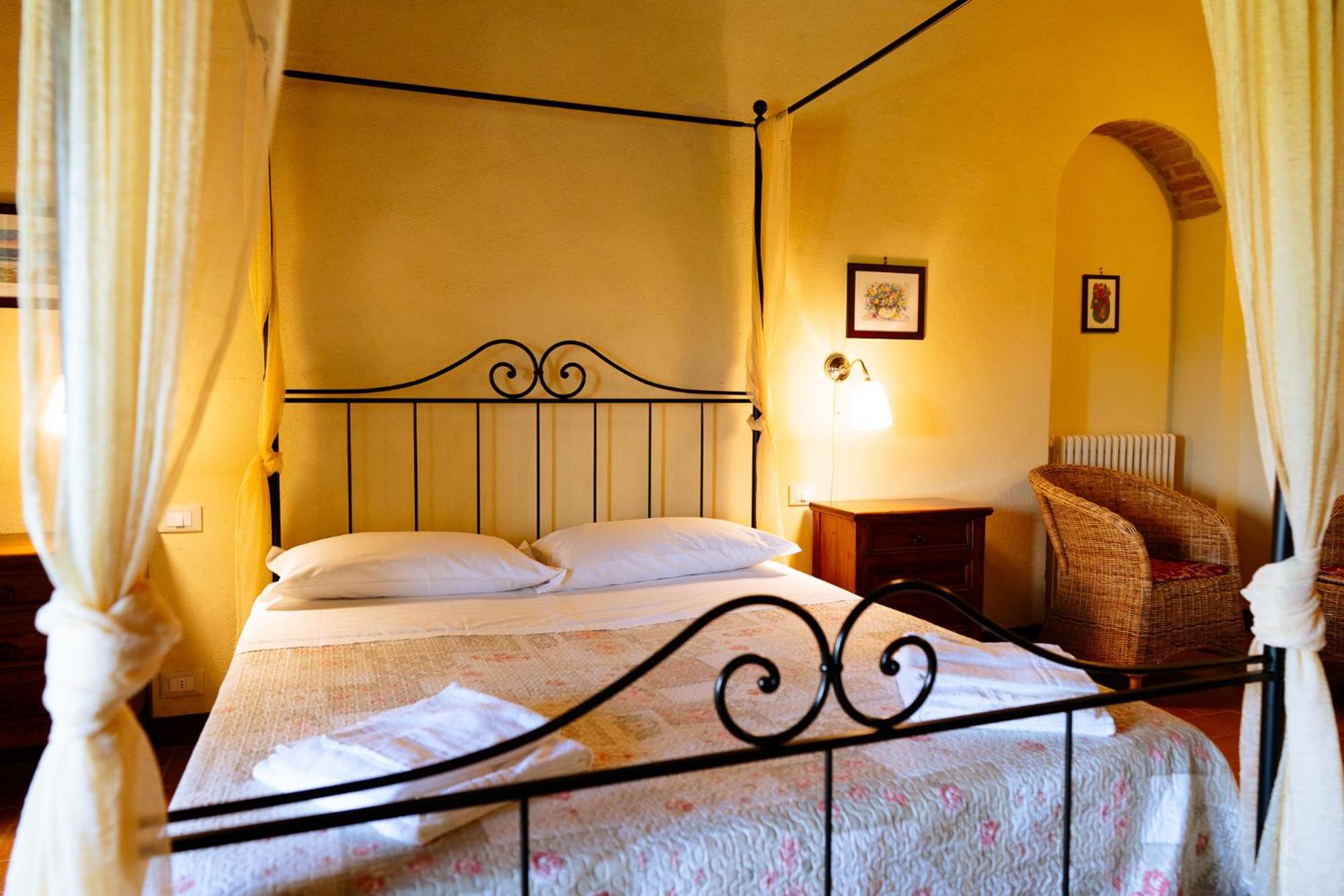 Villa Le Beringhe - Wine Pool & Relax Colle Val D'Elsa Exterior foto
