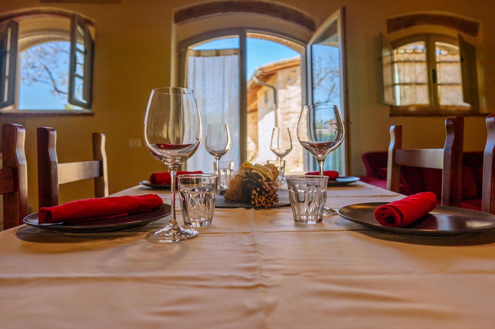 Villa Le Beringhe - Wine Pool & Relax Colle Val D'Elsa Exterior foto
